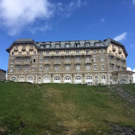 4p Luchon Cures & Soda شقة